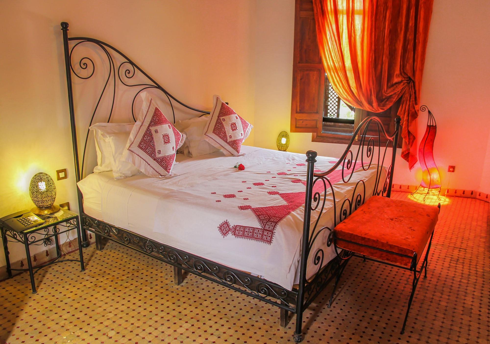 Riad Alya Fes Luaran gambar