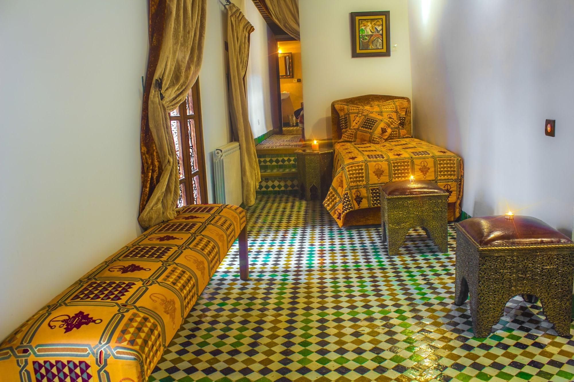 Riad Alya Fes Luaran gambar