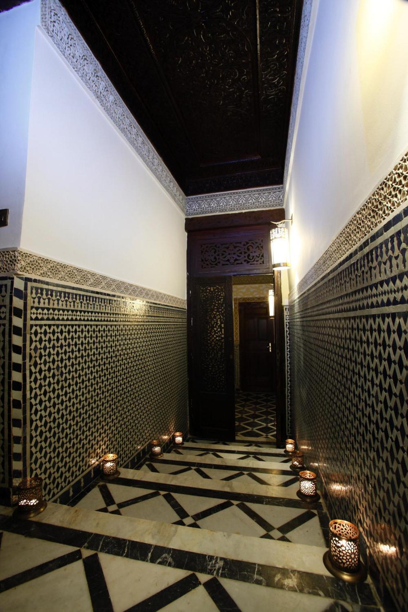 Riad Alya Fes Luaran gambar