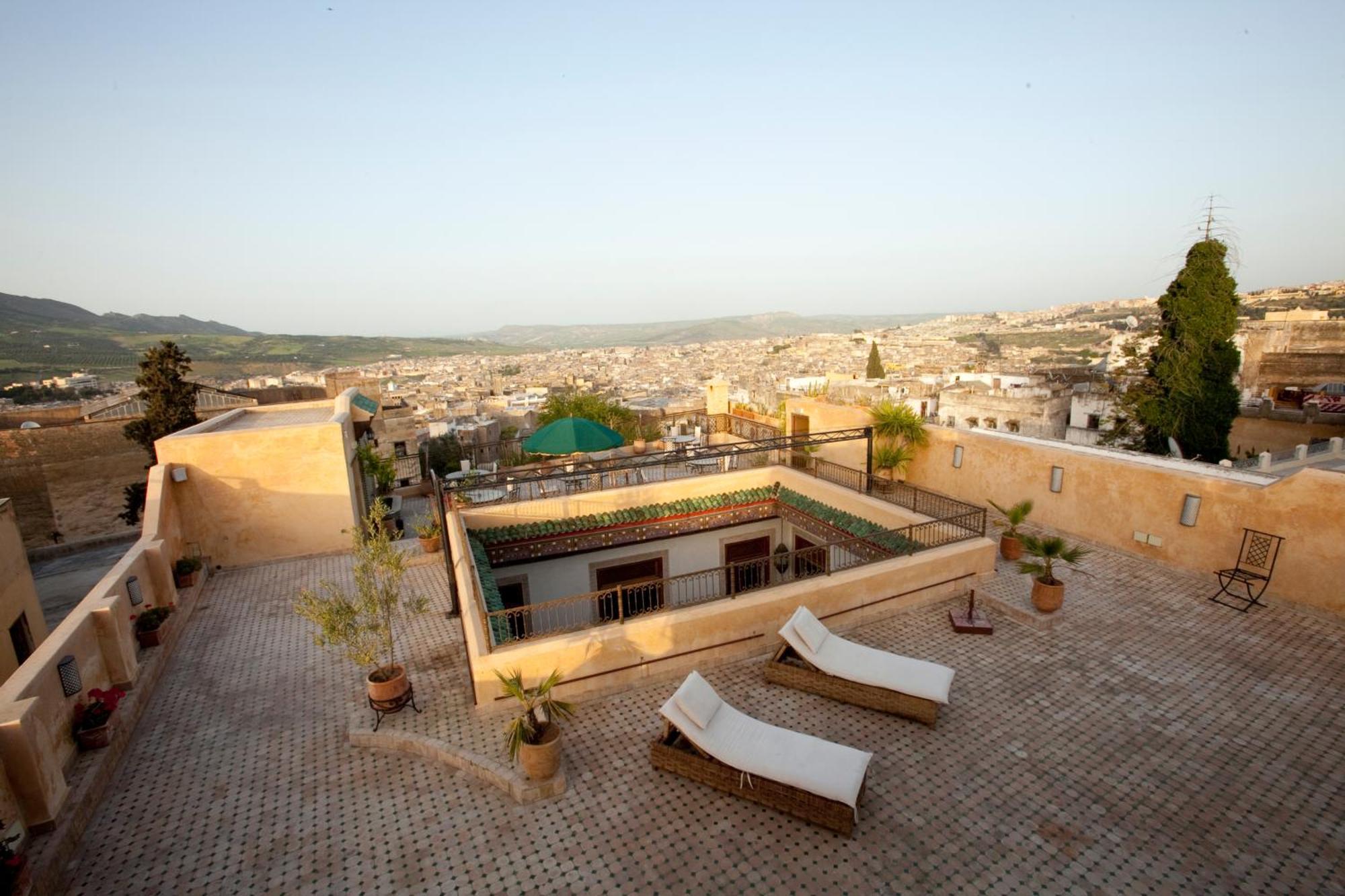 Riad Alya Fes Luaran gambar